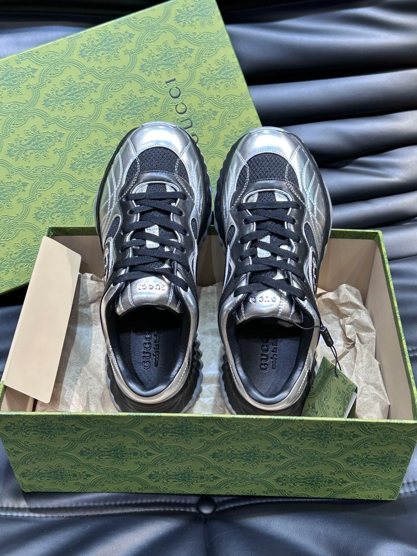 Men's Men's Shoes💰p760 "Gucc*" Ri Men's Men's Shoes💰p Men's Men's Shoes💰ple Series 2024ss👫Couple Style Casual Sports Shoes, buy the original and accurately reproduce it! Restore the quality of details, Gucci Ri men's shoes 💰p men's shoes 💰ple series sports shoes are made with innovative stitching technology to create a flowing texture like water. The leather design is paired with three-dimensional interlocking Double G leather patches and Gucci letter metal accessories, creating a free flowing texture of the entire shoe with a 3D effect. A classic and versatile piece that feels super comfortable on your feet! Female 35-40 Male 38-45